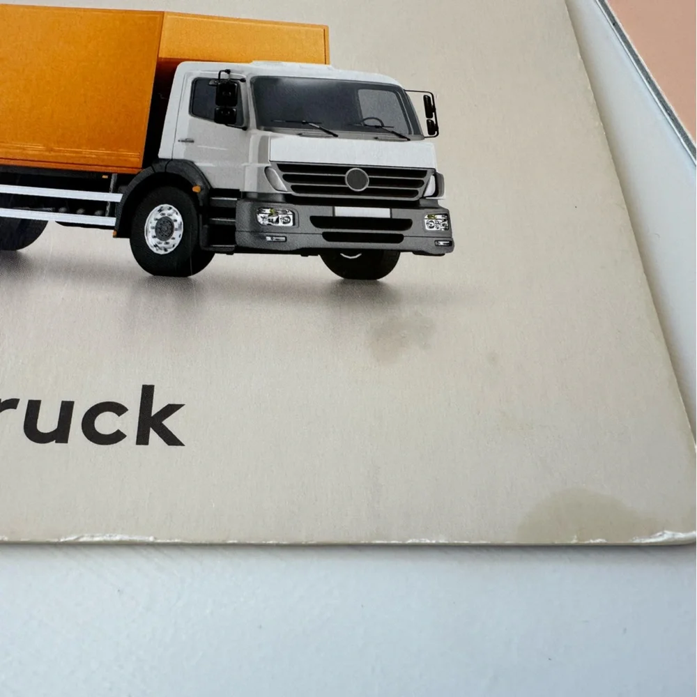 Lovevery | 'Things I See' Texture Cards from The Inspector Play Kit Months 7-8